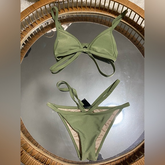 Pacsun Bikini - Picture 1 of 3